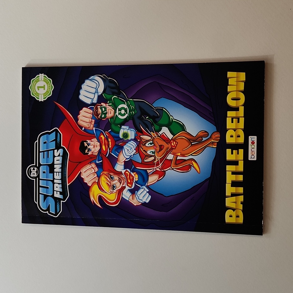 DC Ready to Read LEVEL ONE K1 to 1: Super Friends - Battle Below - 24 pages